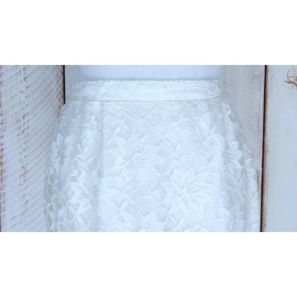 Vintage ivory lace knee length pencil skirt - waist 26 - Picture 3 of 7